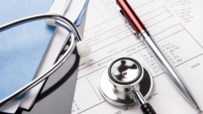 Ponta: Medicii rezidenţi nu pot spera la creşteri salariale în acest an
